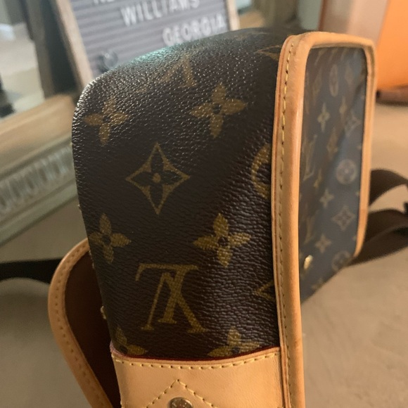 Louis Vuitton Congo PM Messenger - Picture 9 of 14